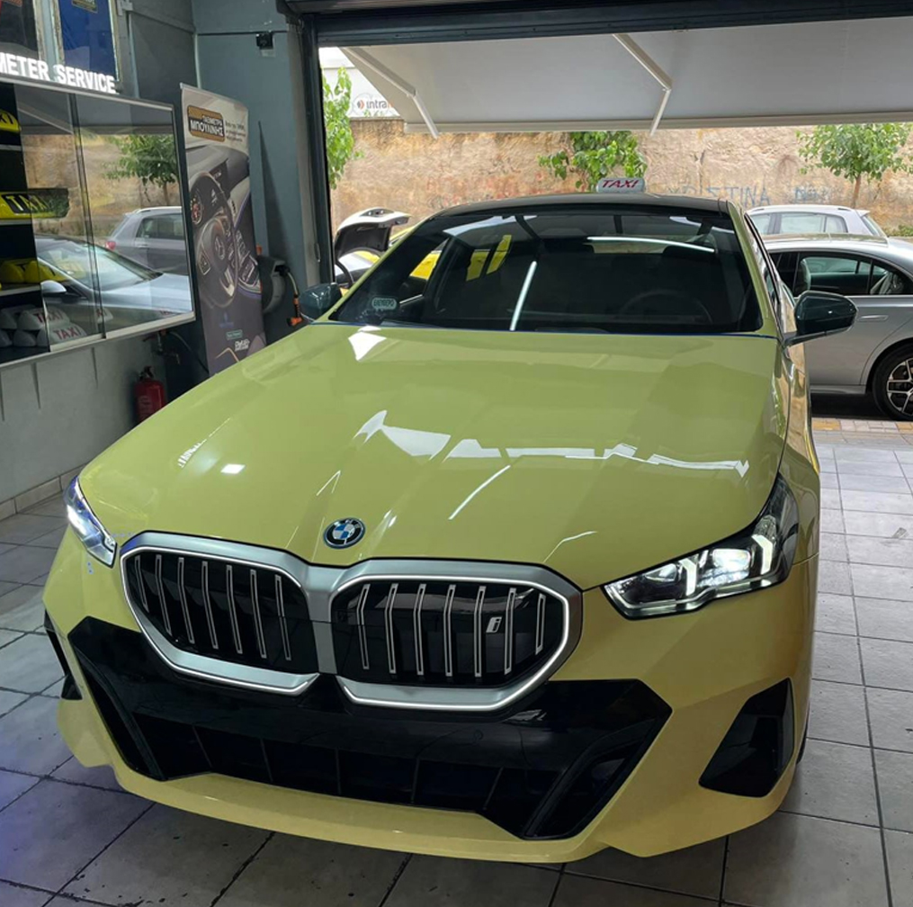 BMW-i5-taxi-02
